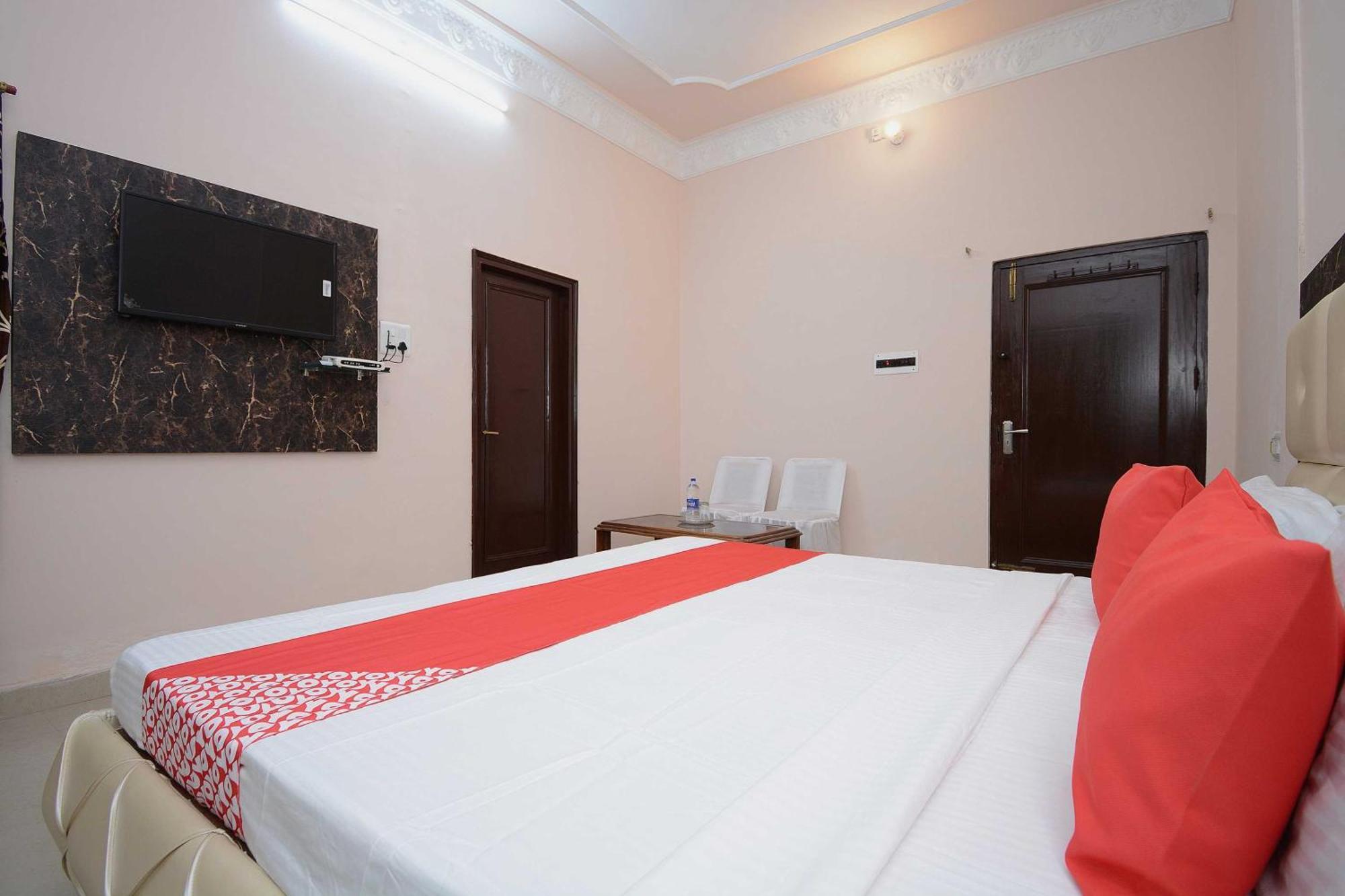 Hotel Asia Palace Pathankot Ngoại thất bức ảnh