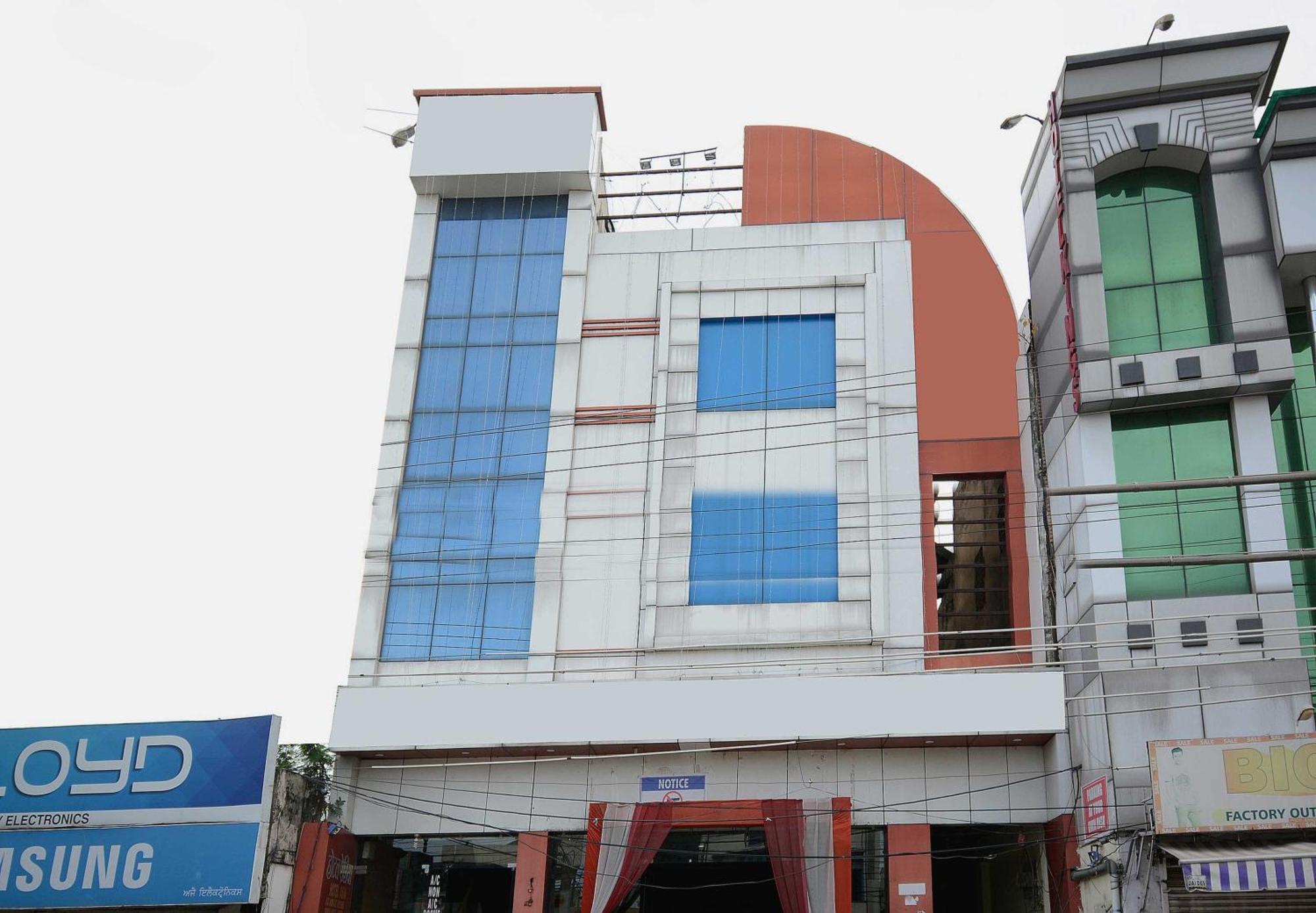 Hotel Asia Palace Pathankot Ngoại thất bức ảnh