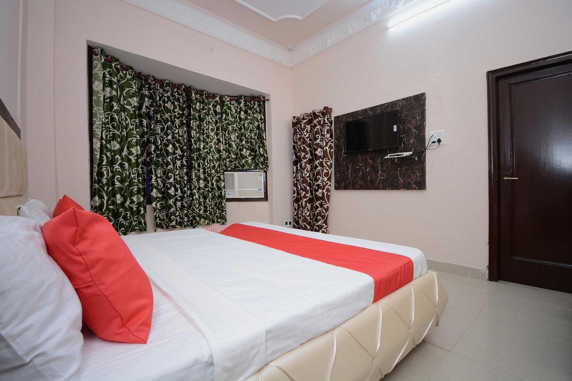 Hotel Asia Palace Pathankot Ngoại thất bức ảnh