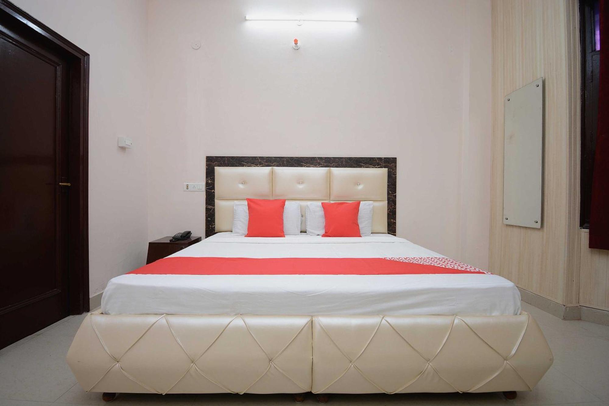 Hotel Asia Palace Pathankot Ngoại thất bức ảnh