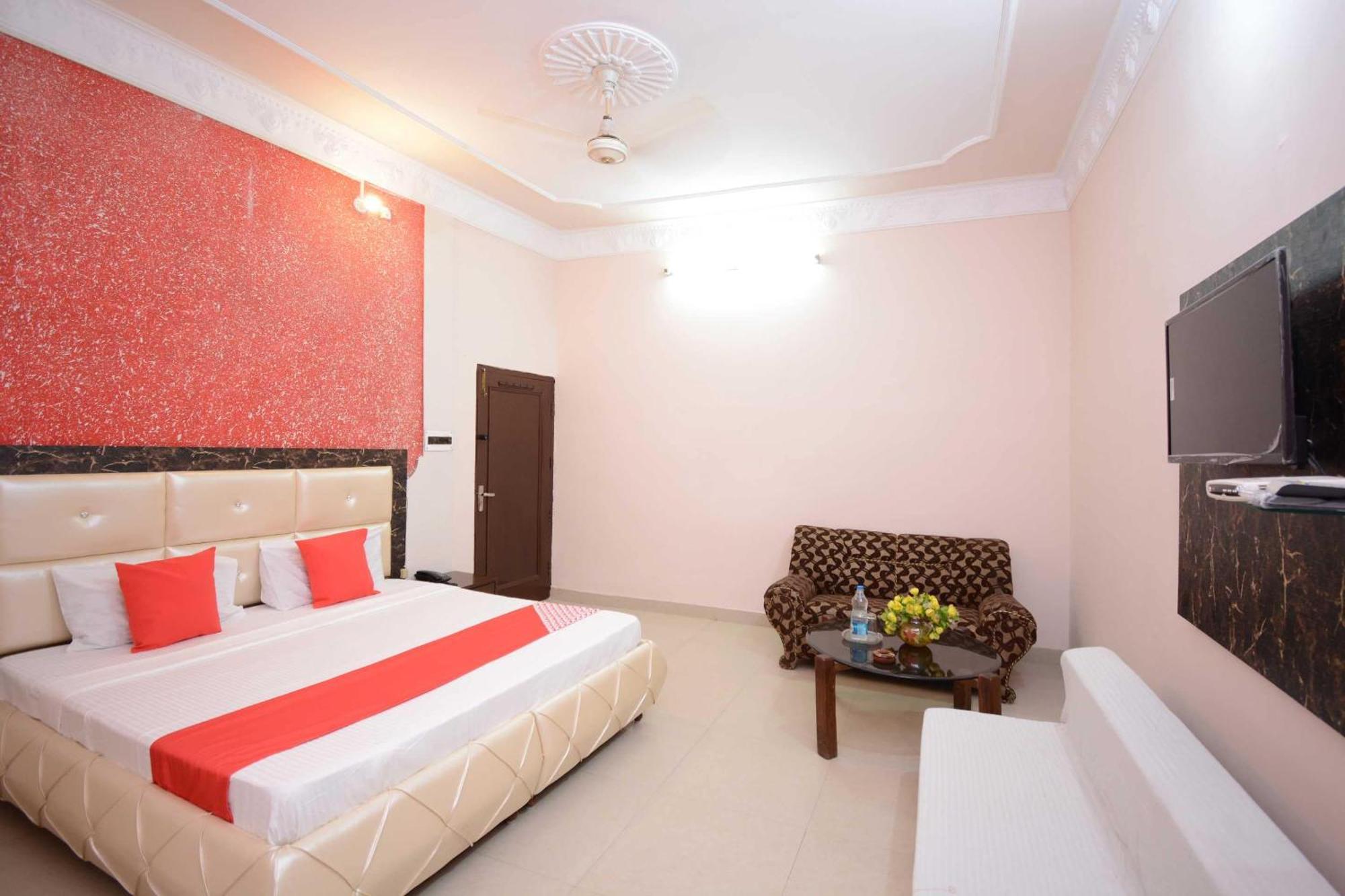 Hotel Asia Palace Pathankot Ngoại thất bức ảnh