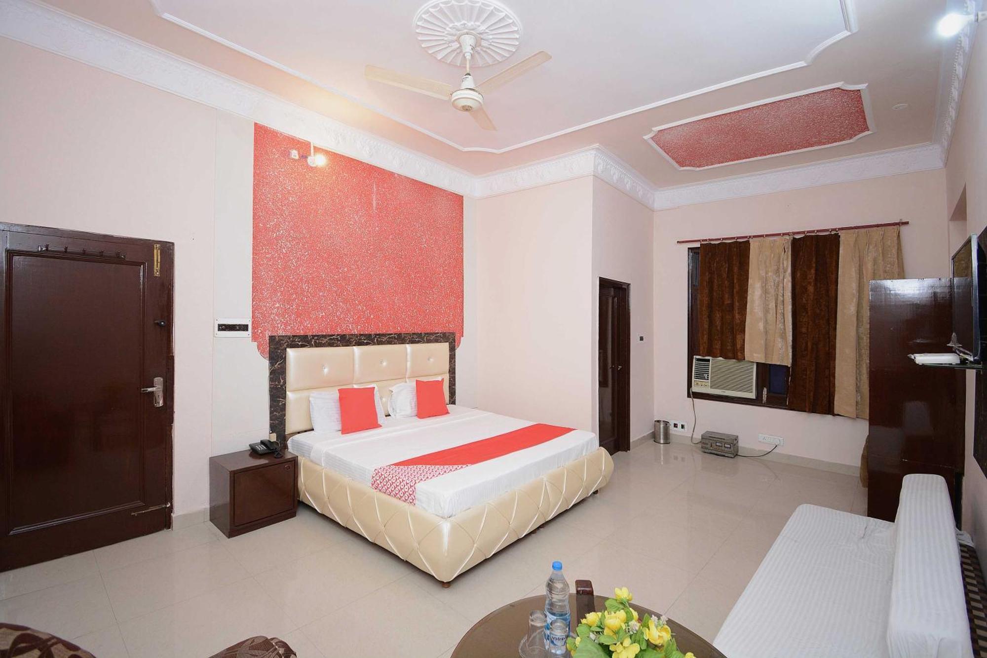 Hotel Asia Palace Pathankot Ngoại thất bức ảnh
