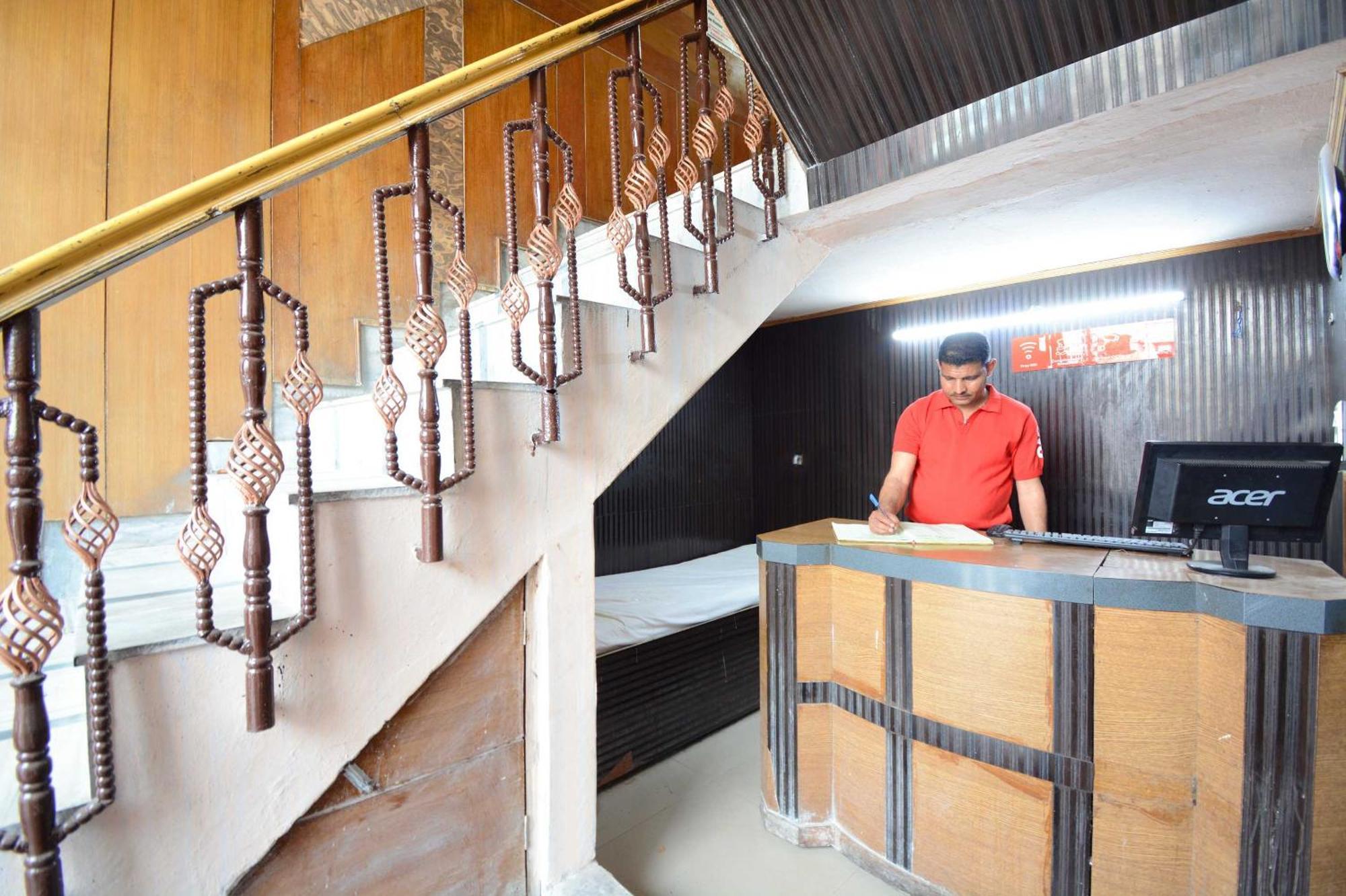 Hotel Asia Palace Pathankot Ngoại thất bức ảnh