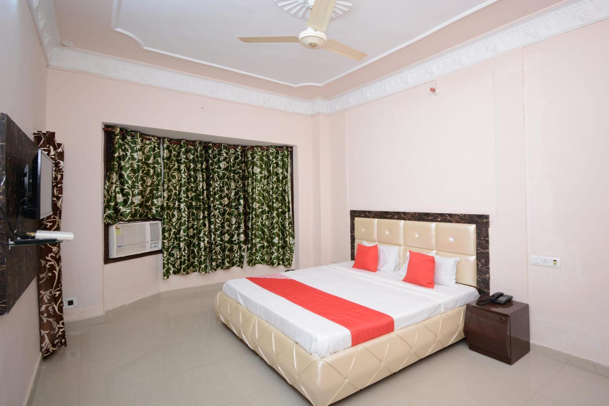 Hotel Asia Palace Pathankot Ngoại thất bức ảnh