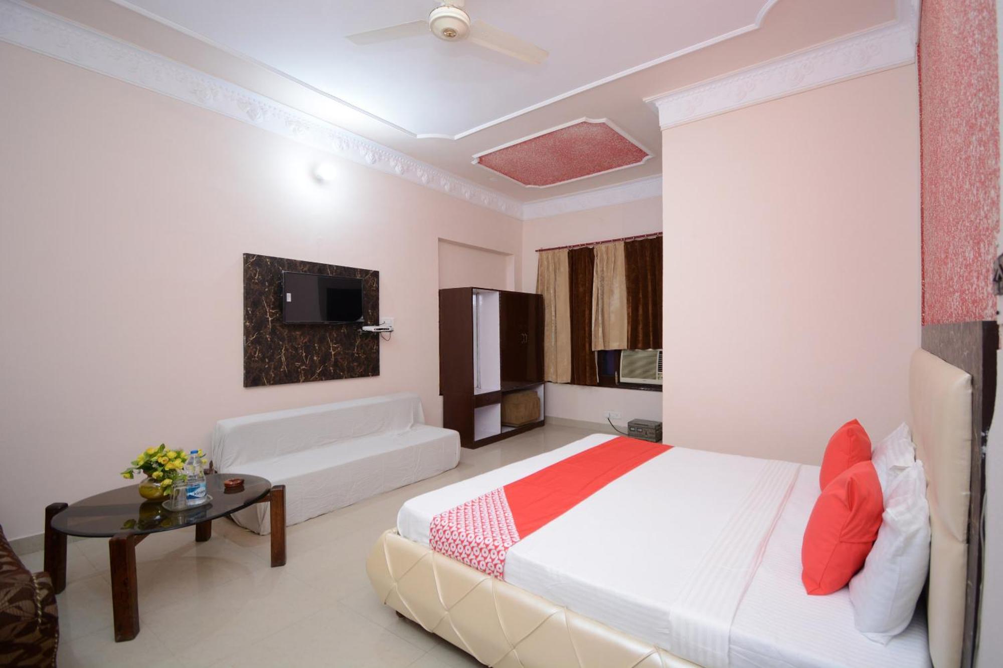Hotel Asia Palace Pathankot Ngoại thất bức ảnh